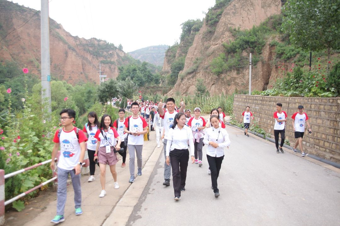重庆大学参加青年红色筑梦之旅的创新创业团