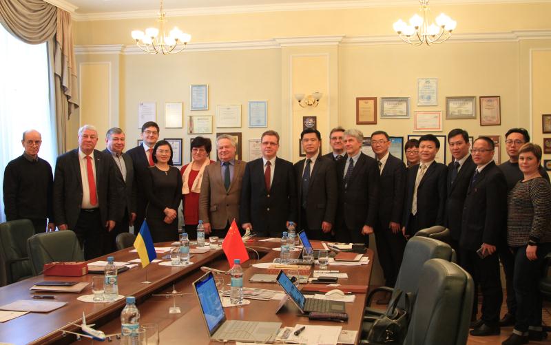 推动中外合作办学 重庆大学代表团访问乌克兰