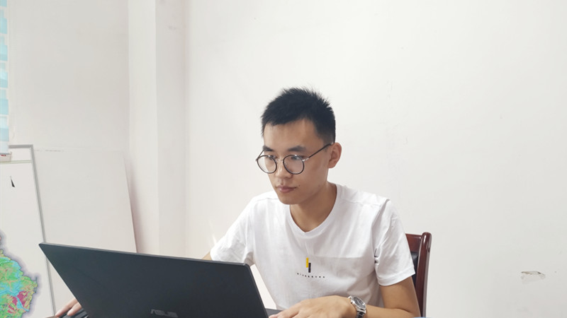 徐小平_副本.jpg