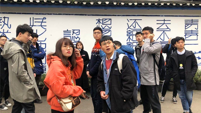 20191129矿硕二参观渣滓洞2_副本1.jpg