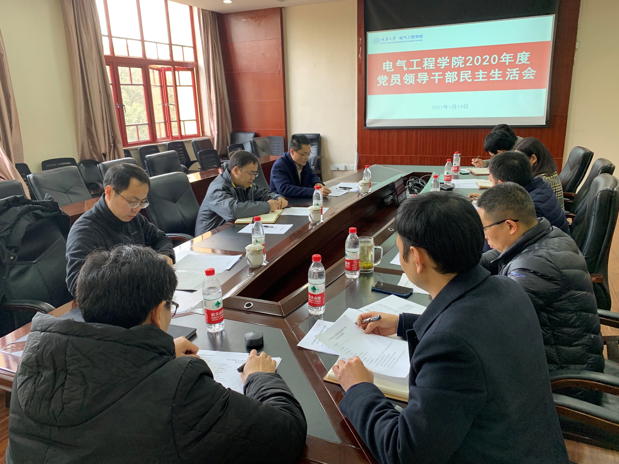 新闻照片.jpg