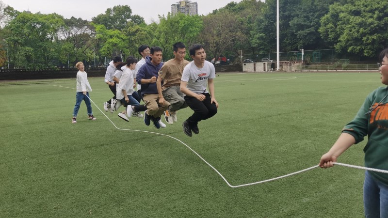4 跳绳.jpg