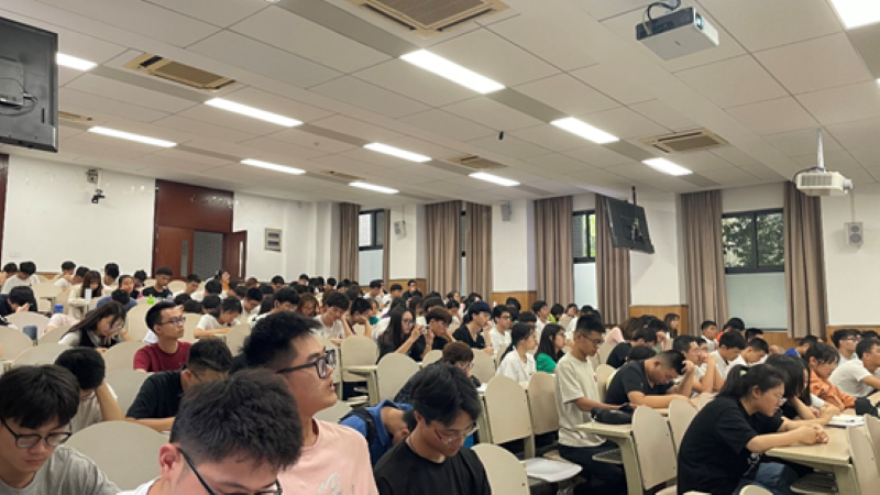 1621936917739747.png 大讲堂照片22.png