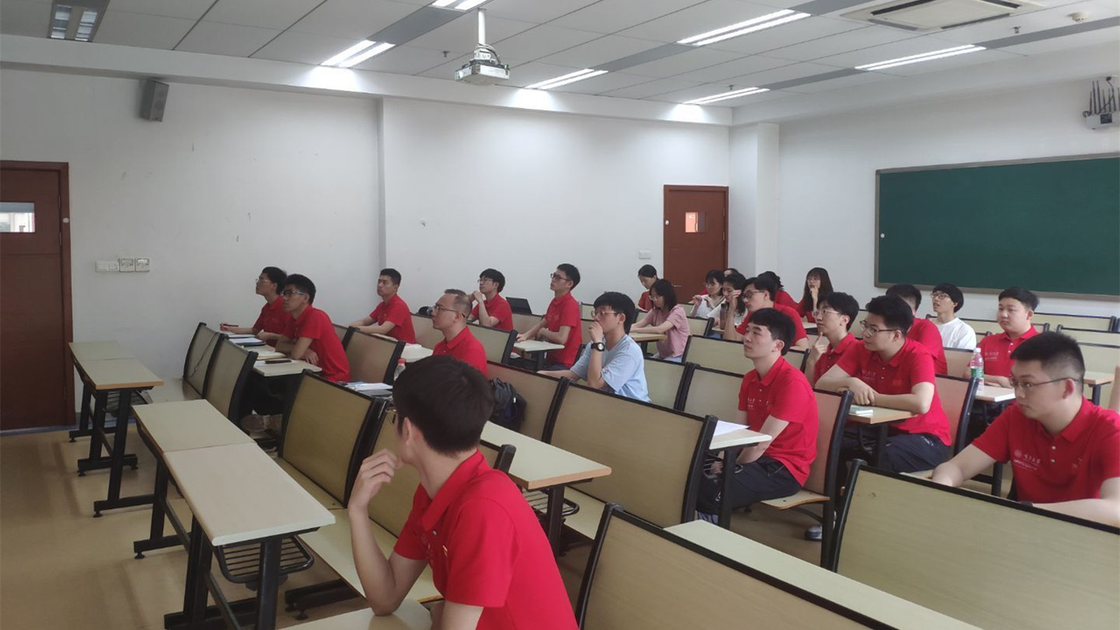 图1.jpg