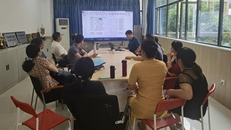 大数据与软件学院开展2021年第12次教职工政治理论学习1.jpg