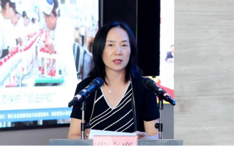 新闻稿-重庆大学与遵义中院举行合作签约、基地挂牌及专家受聘仪式792.png
