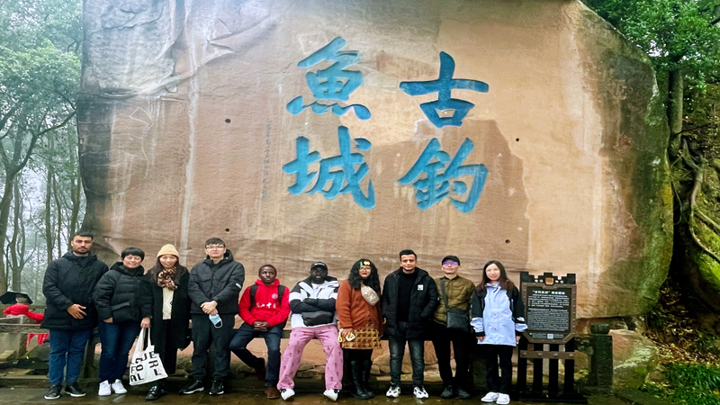 钓鱼城.png