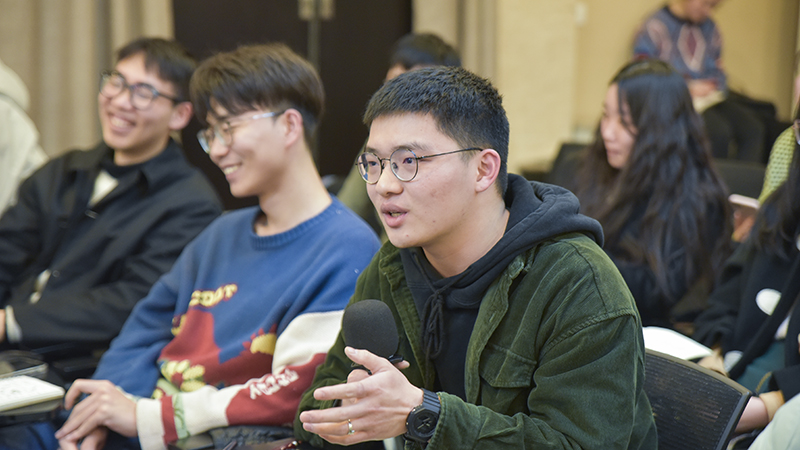 学生提问1.jpg