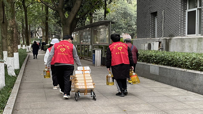 冬送温暖1_副本.jpg