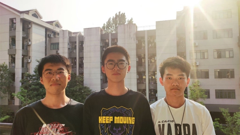 学院2020级学子获2022年美赛特等奖2.jpg