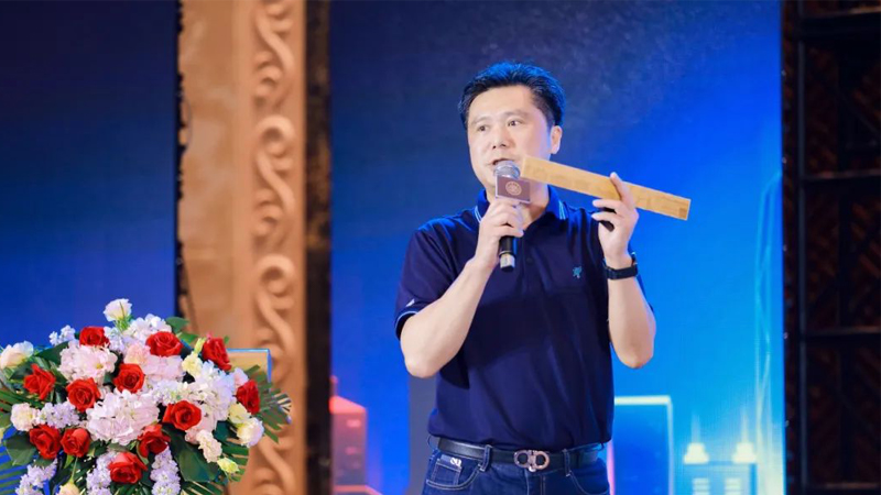许俊.jpg