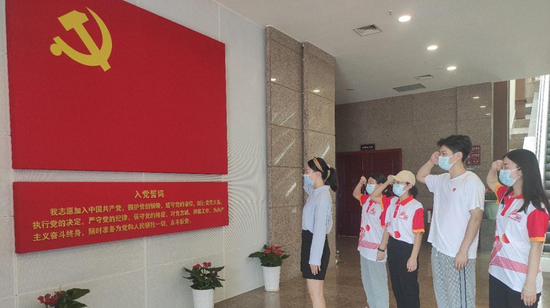 红岩革命纪念馆-图片2.png