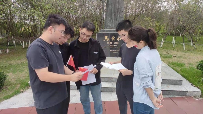 学院喜迎二十大研究生党团活动3.jpg