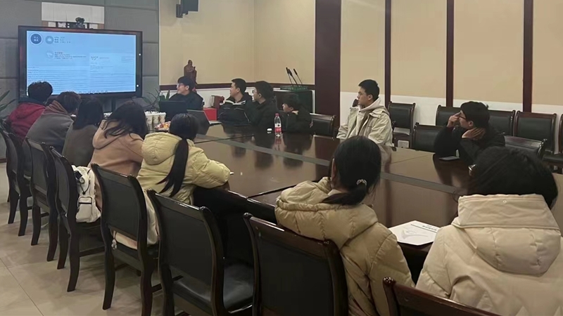学院留学分享会2.jpg