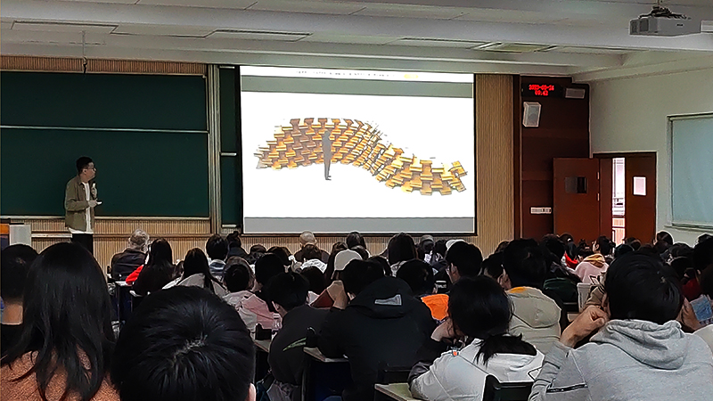 08讲座现场（后方）.jpg
