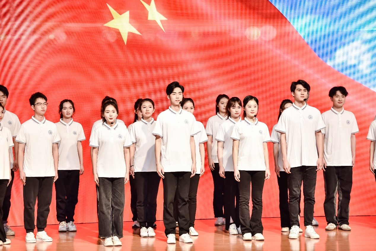 图2 学生艺术团诗歌朗诵.jpg