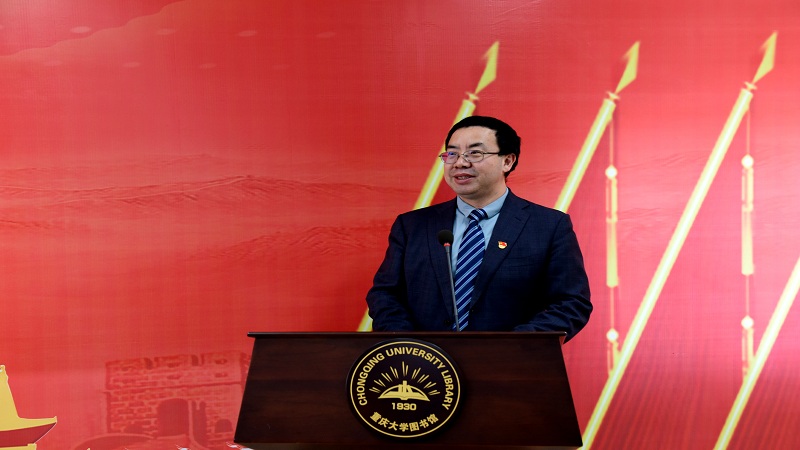杨新涯1.jpg