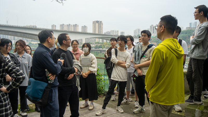 20230428重大设计产业园观摩-41活动后交流.jpg