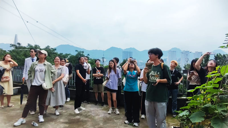 孙天明老师讲解白象居.jpg
