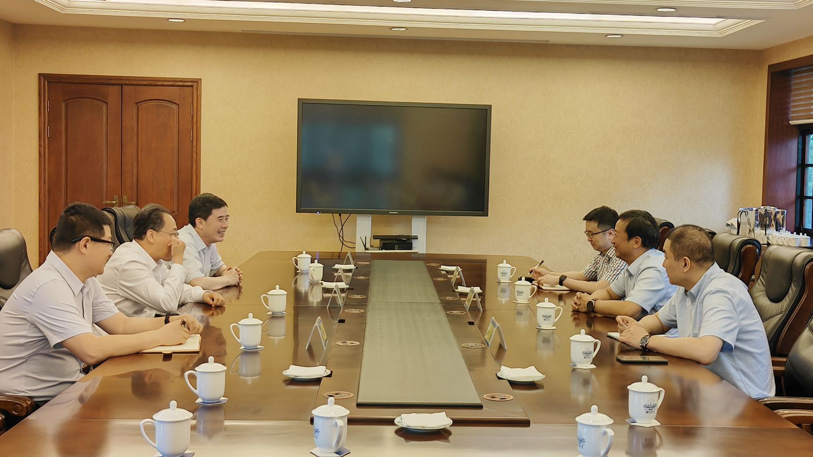 微信图片_20230531174933_副本.jpg