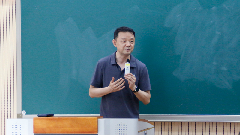 11嘉宾致辞.jpg