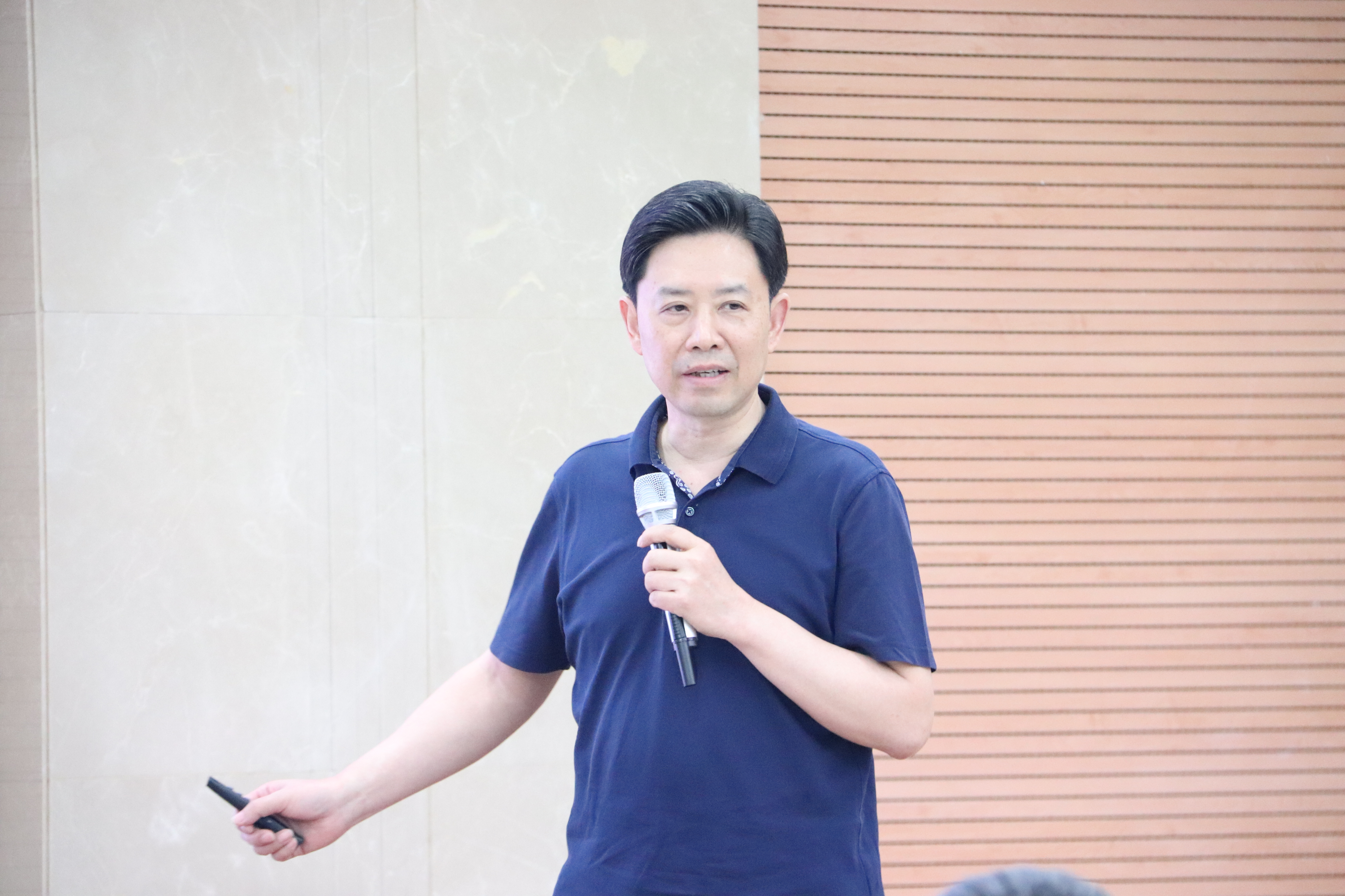 董天策.JPG