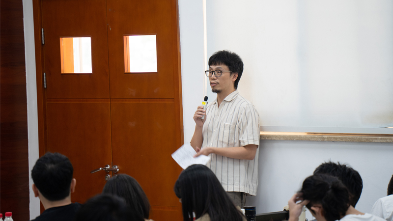 6魏皓严发言.jpg