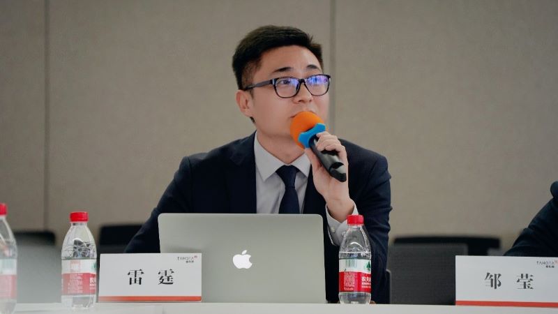 m.jpg