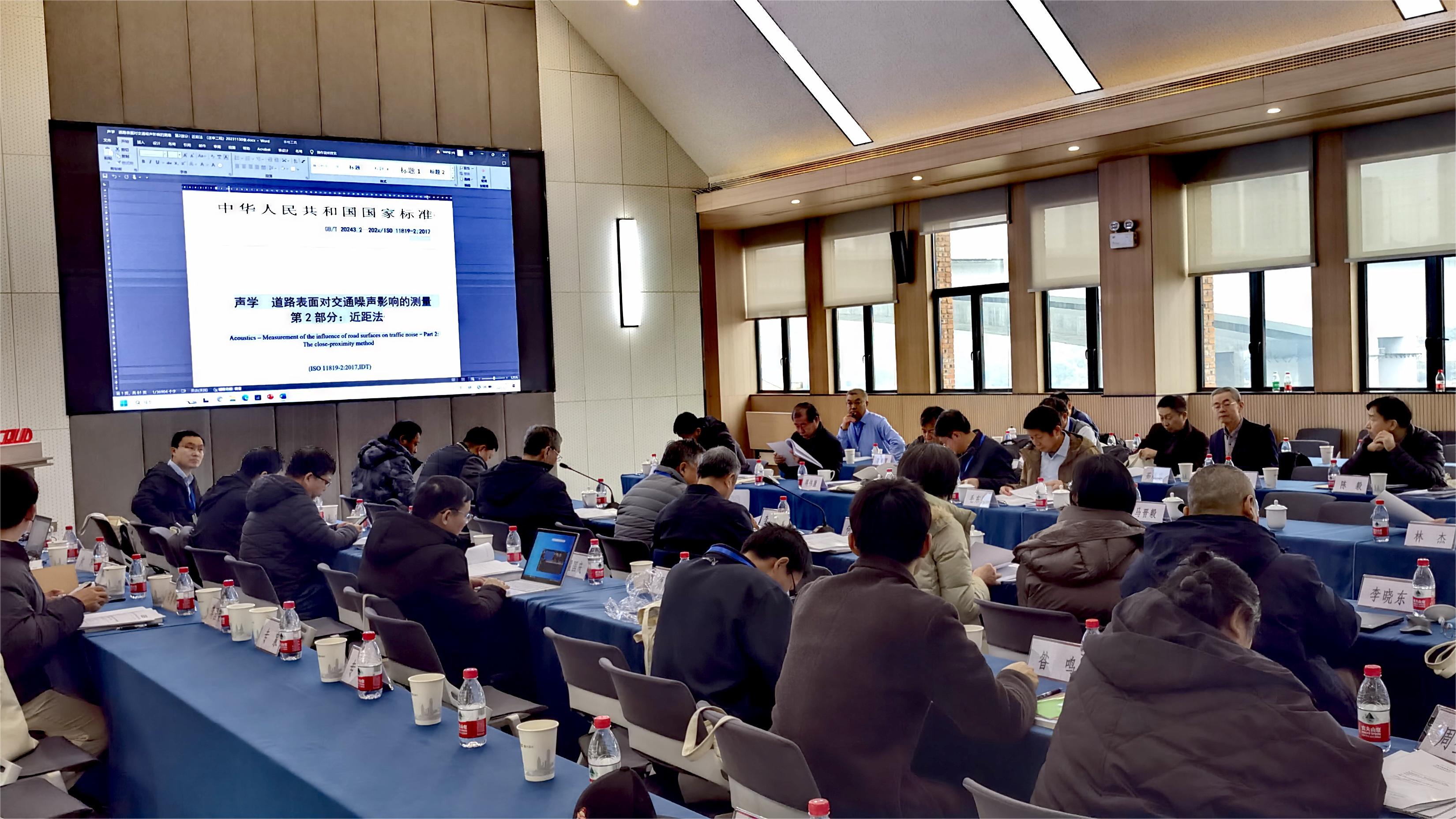 8主会场.jpg