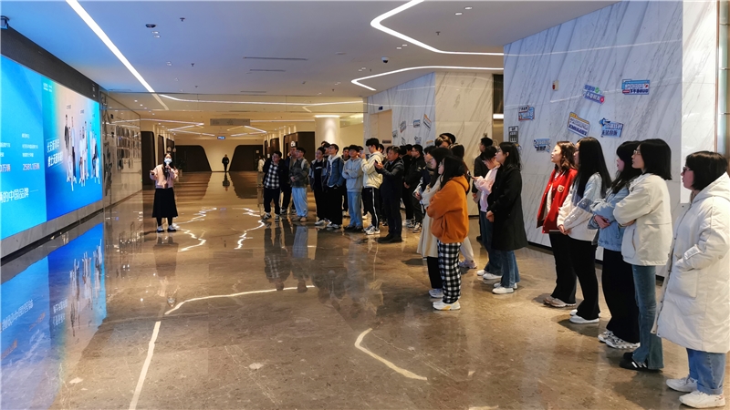 20240319-长安汽车参观2.jpg