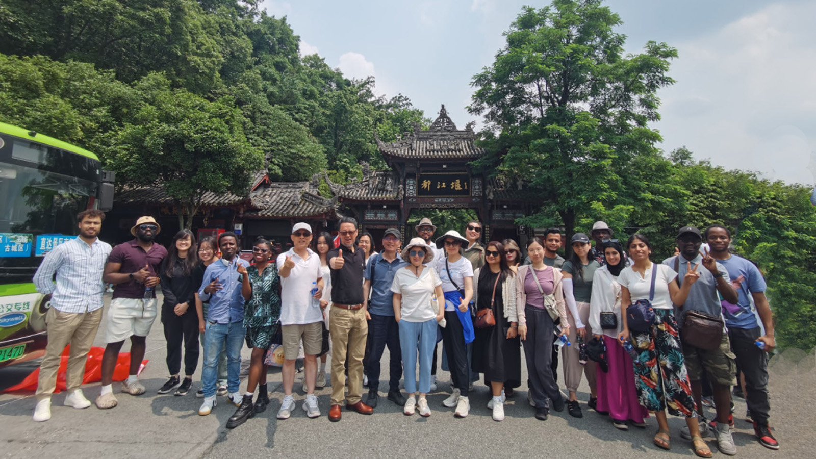 dujiangyan.jpg