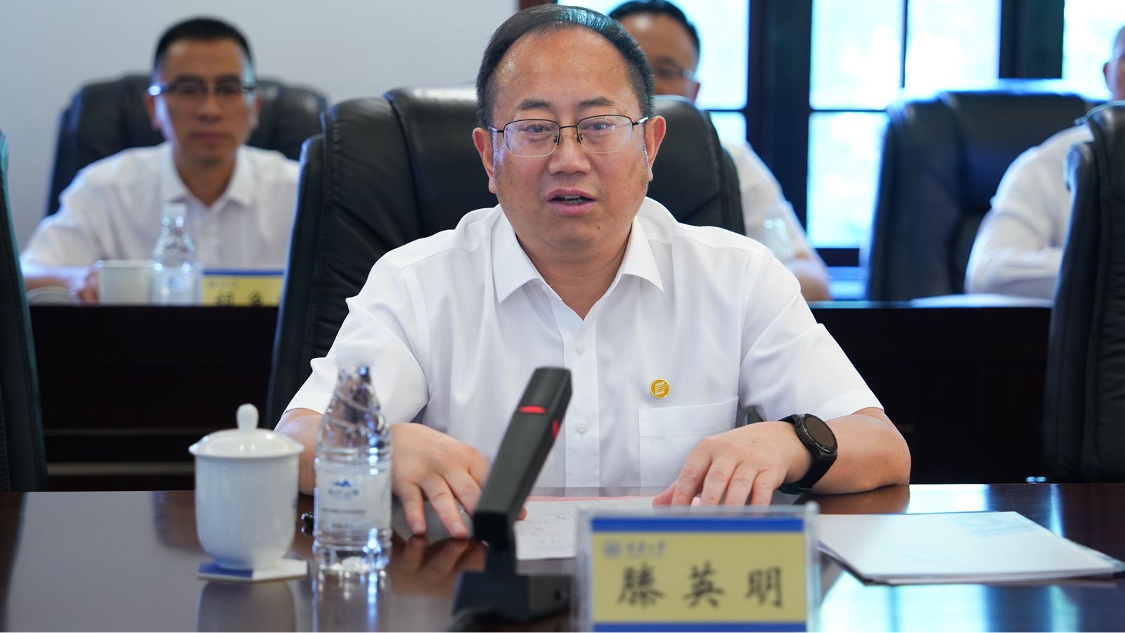 1717401087592936.jpg 20240531-党校办-重庆高速公路集团有限公司重庆大学战略合作协议签署仪式 (13)_副本.jpg