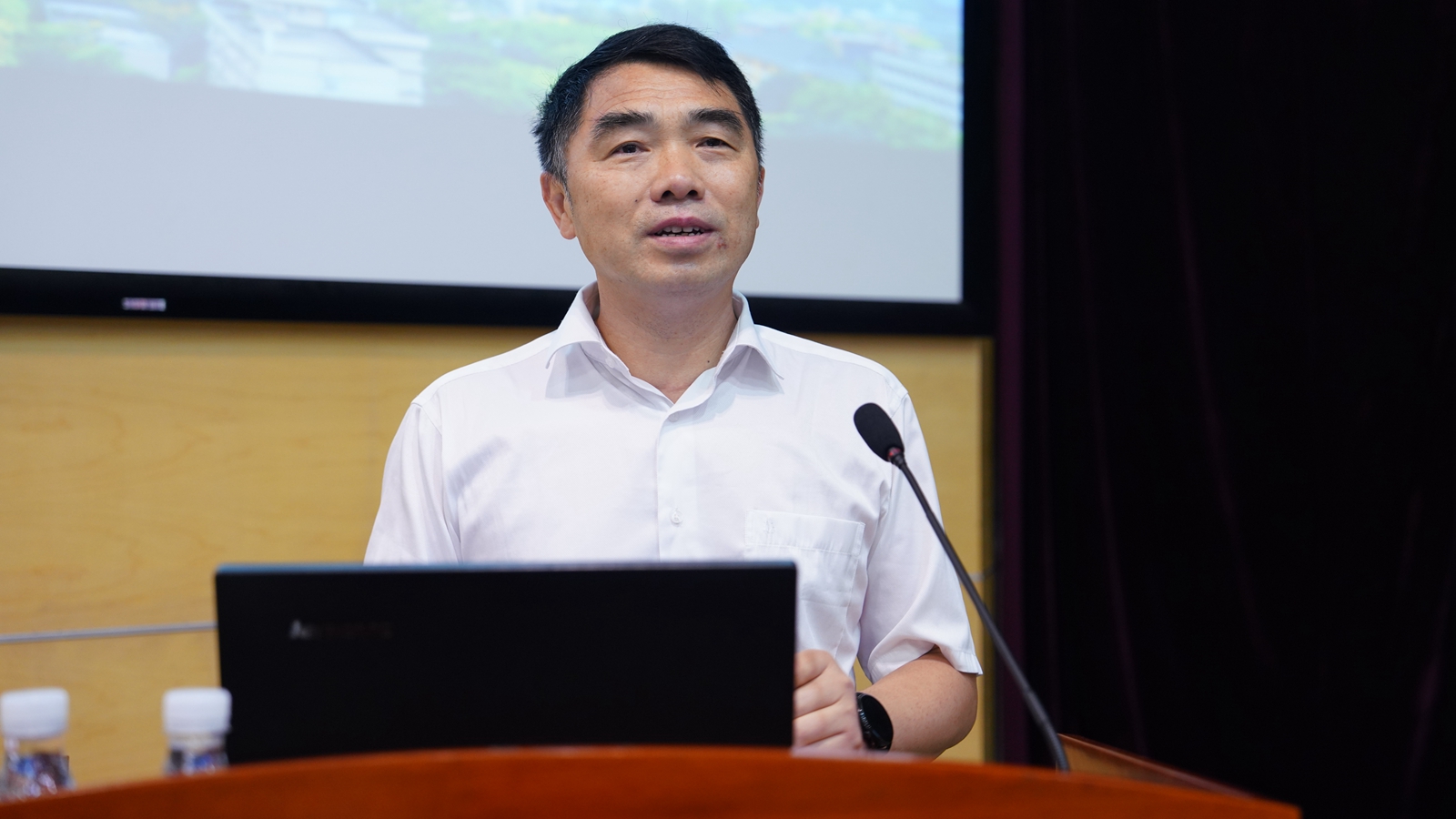 1718013451352622.jpg 20240607-招生办-重庆大学2024年本科招生宣传动员暨培训工作会-覃显甦 (1)_副本.jpg