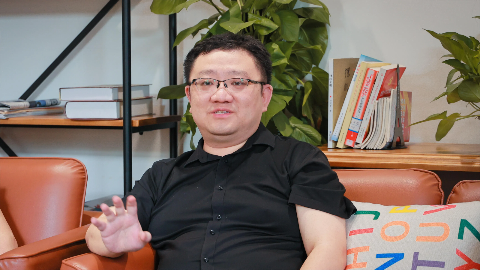 杨光.png