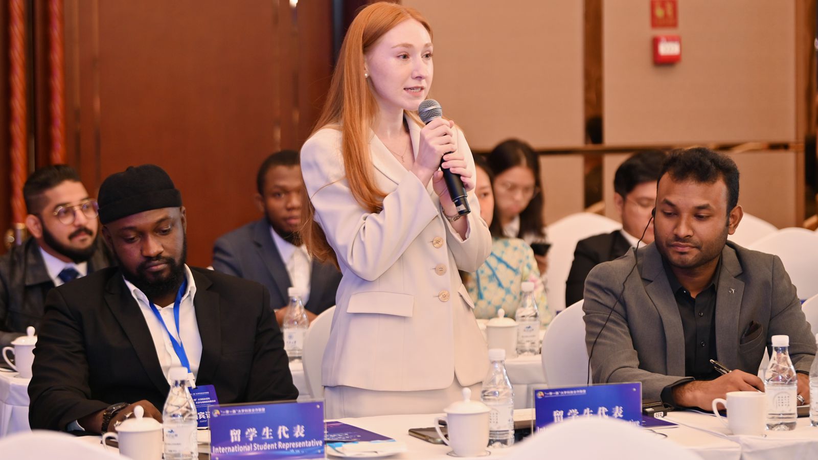 1728392534934430.jpg 21提问_副本.jpg