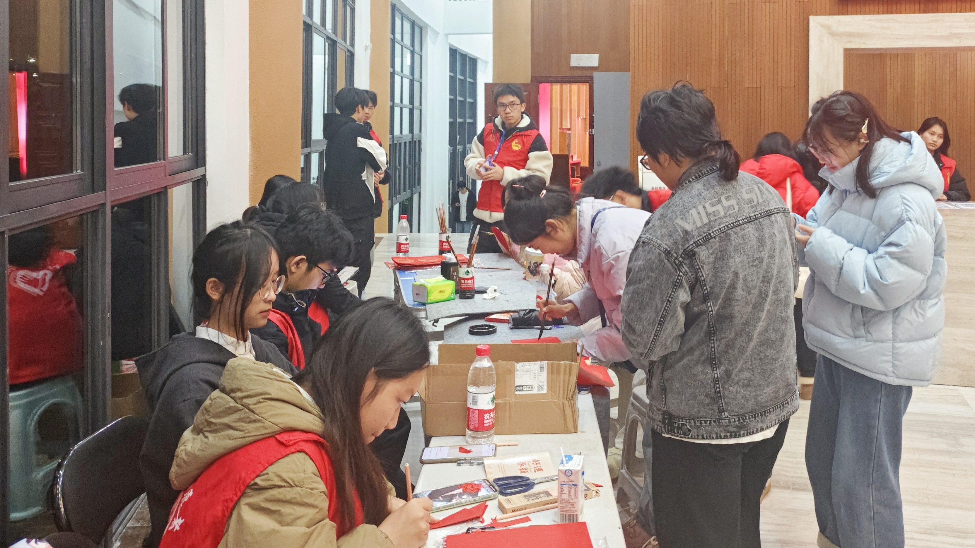 新春贺礼活动.jpg