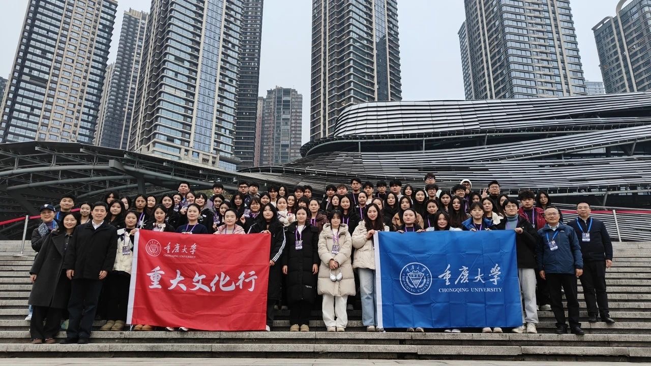 舒书记合照.jpg