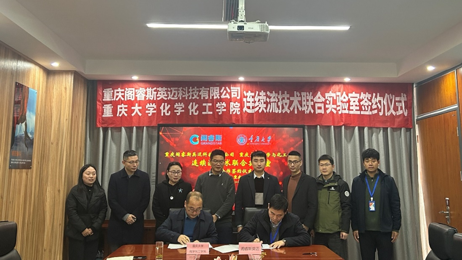 1740467989408522.png 图片1.png