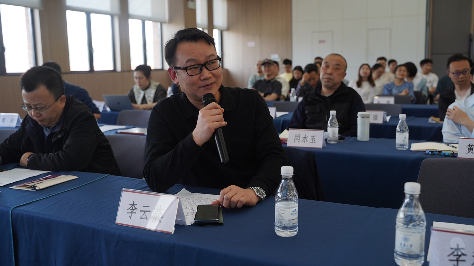 6.学院李云燕副院长作项目点评.png