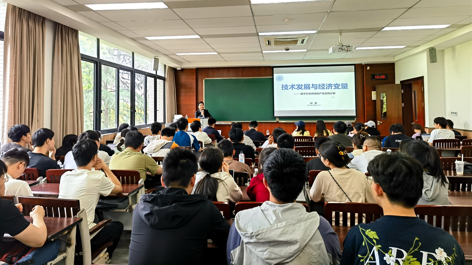 微信图片_20250424151225_副本.jpg