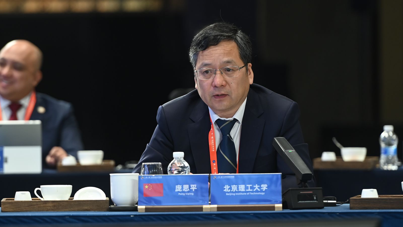 1749779277777427.jpg 15北京理工大学副校长庞思平_副本.jpg