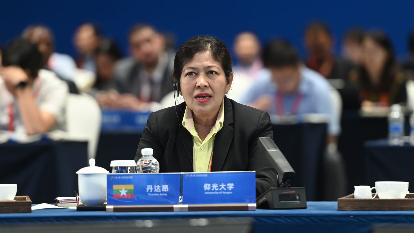 1749779464930212.jpg 23缅甸仰光大学副校长丹达昂_副本.jpg