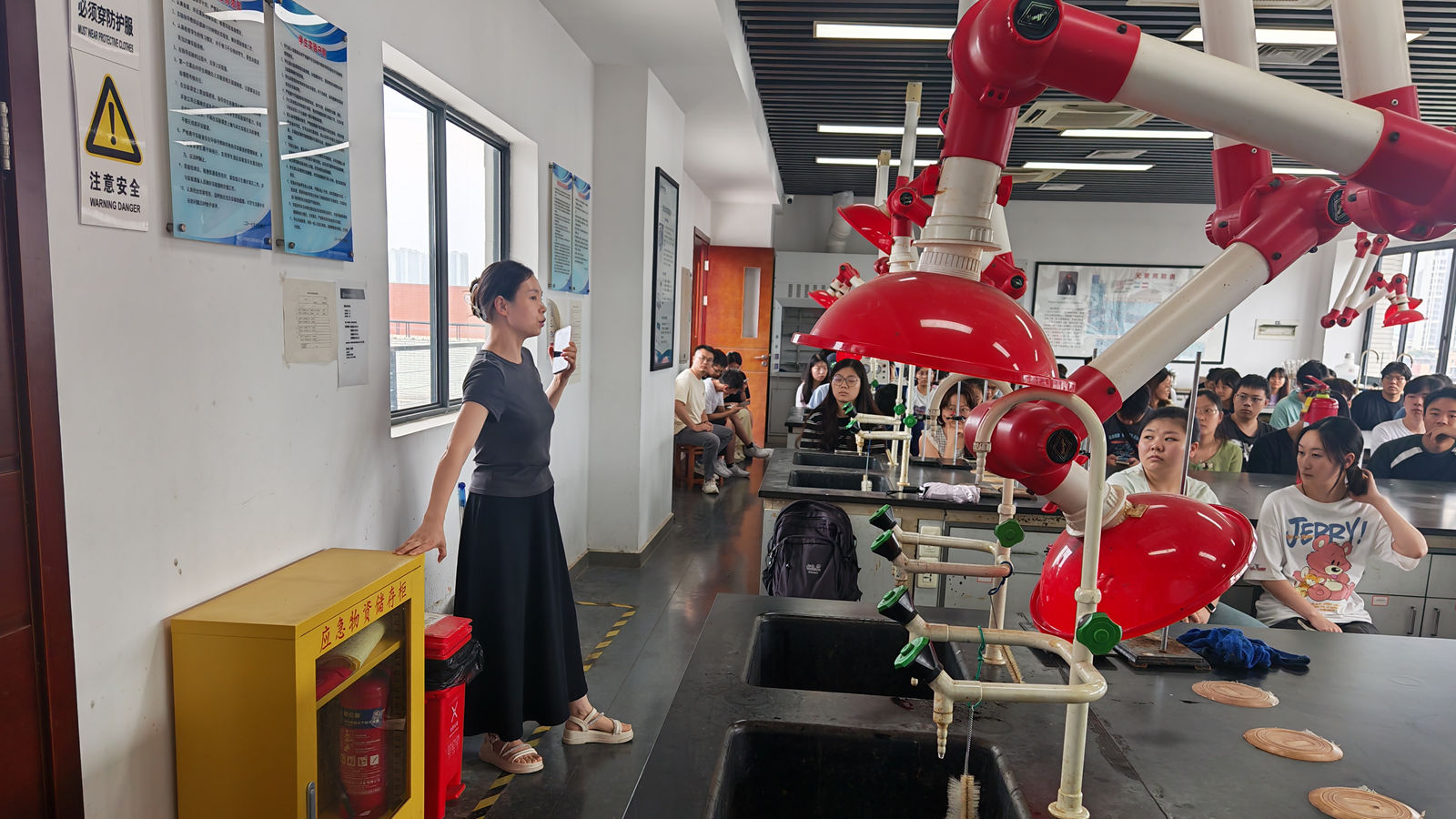 1750825810331213.jpg 1750823490446882_副本.jpg