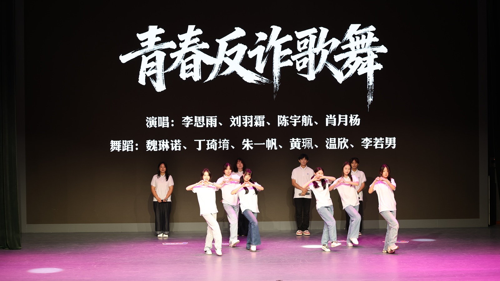 002图片1600900.jpg