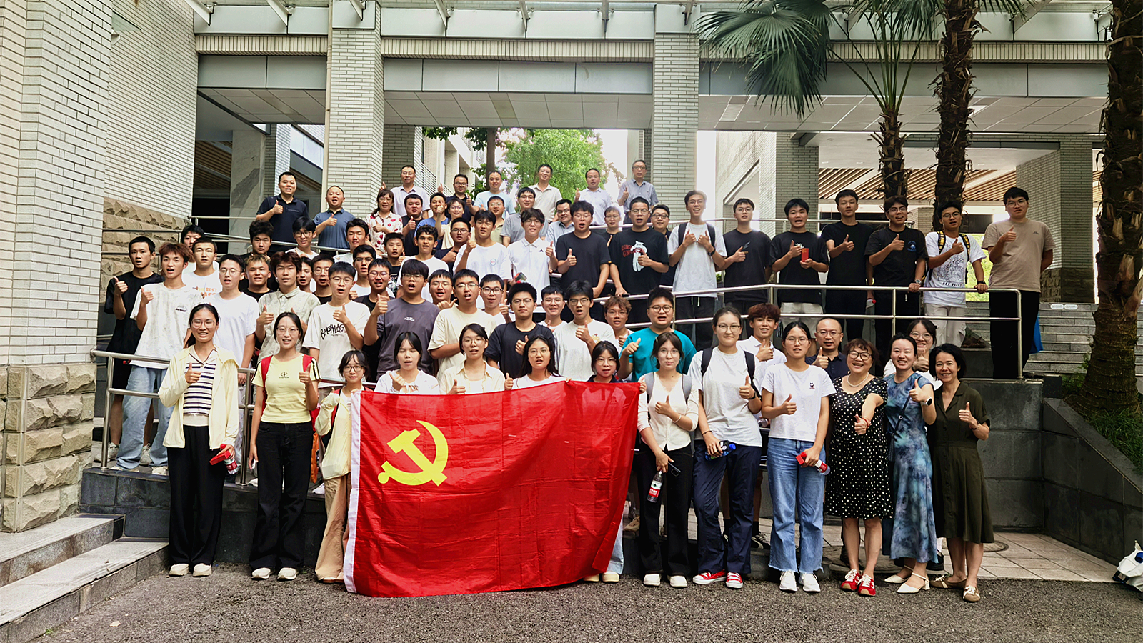 D9B046172F33312A7A12998C34BE4486_副本.jpg