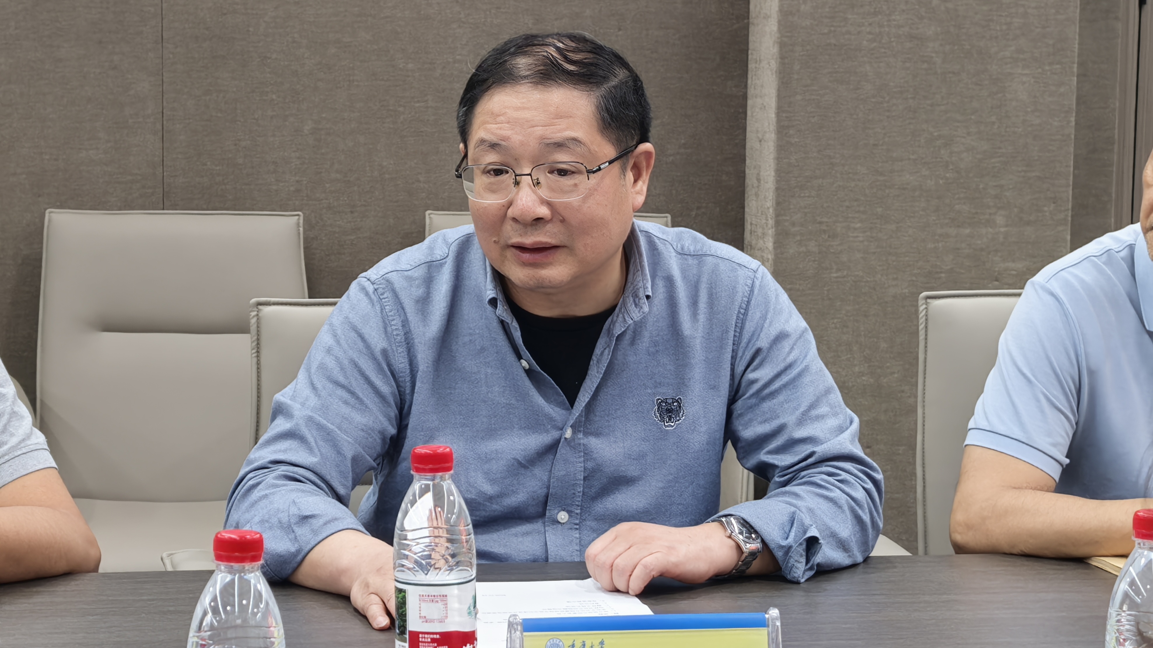微信图片_20251017215301_361_176.jpg