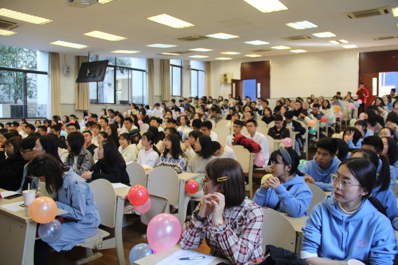 凝聚班级力量，争创优良班风——会计学院第六届班级风采大赛顺利举行 - 广州南方学院
