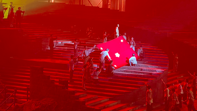 生物工程学院“学党史守初心”实践团前往1949大剧院开展社会实践