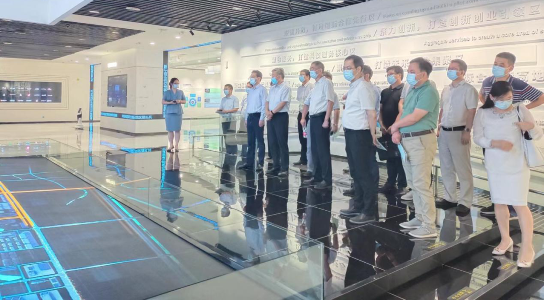 校领导一行到常州考察