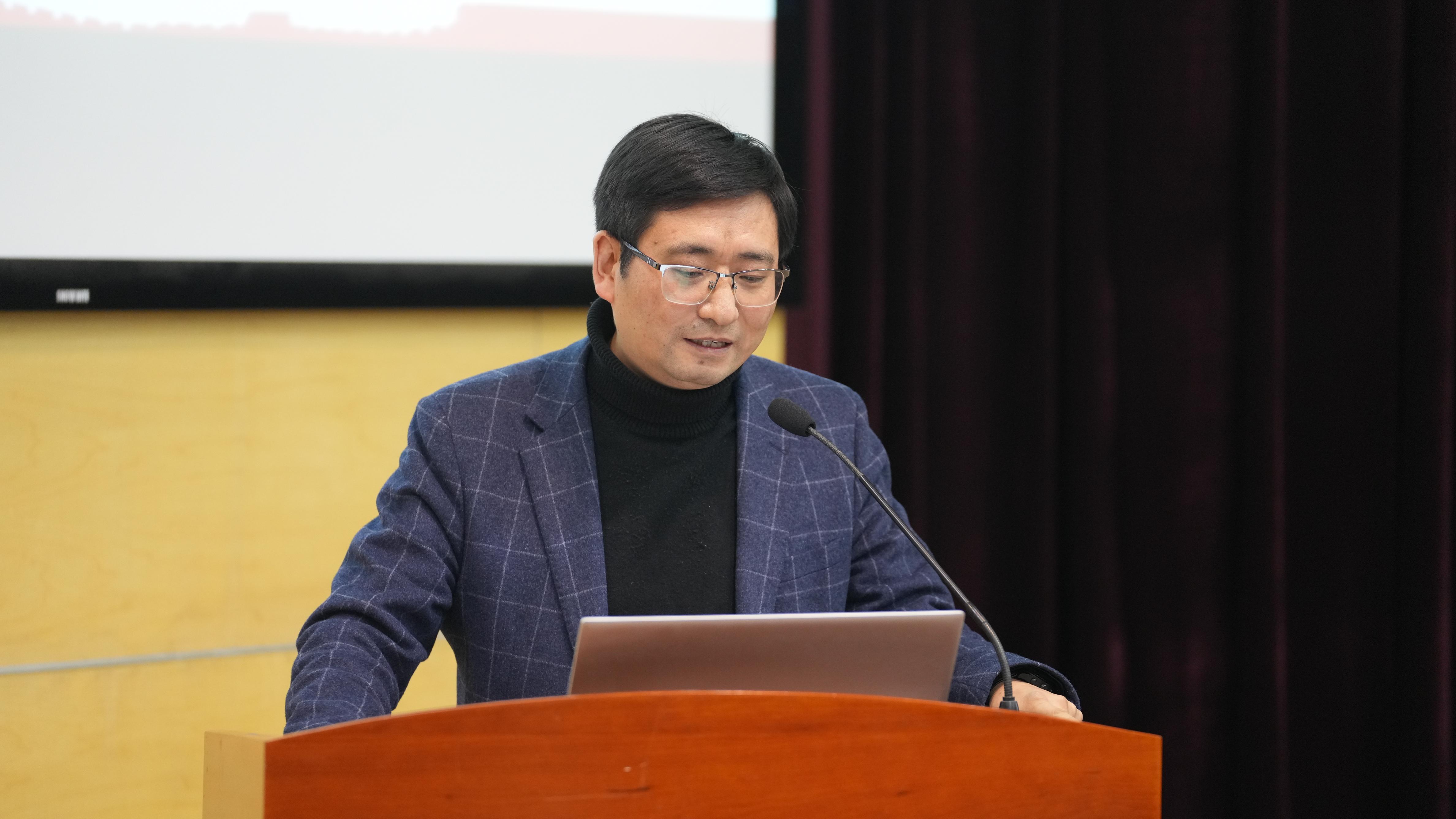 学院汇报6.jpg